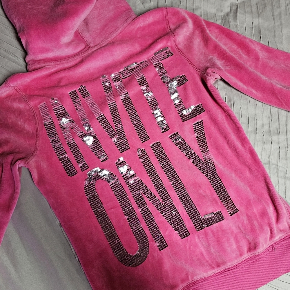 Victorias Secret PINK, Vintage, Invite Only, Velour Jacket 💕